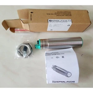 New Pepperl+Fuchs P+F UC2000-30GM-IUR2-V15 Ultrasonic Sensor In Box - Picture 1 of 1