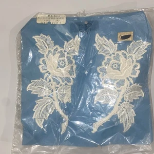 LOTE De Colección de 2 NUEVOS APLIQUES de Encaje Venecia Rosa Blanca Bordados Bordados BODA - Imagen 1 de 9