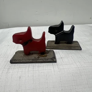 VINTAGE RED And Black BAKELITE SCOTTIE DOGS ON STAND - Picture 1 of 12