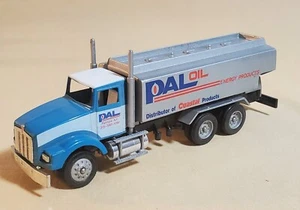 Winross Pal Oil Kenworth T 800 Tanker 1/64 - Picture 1 of 4