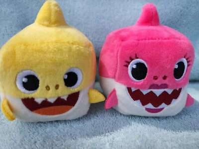 Pinkfong Baby Shark Official Song Cubes 2 Singing Plush Mommy & Baby Stuffed Toy - Image 1 of 4
