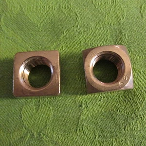 Vierkantmuttern Din 557 V2A M 16 NEU 2 Stück Muttern Edelstahl rostfrei - Bild 1 von 2