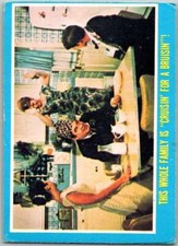 1976 Topps Happy Days #26 This Whole Family Is Cruisin for a Bruisin  V35885