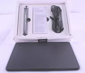 Wacom Intuos Wireless CTL-4100WL/P SMALL Bluetooth Art Graphics Tablet - Picture 1 of 6