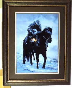 WINTER SAVE, David R Stoecklein Corniciato OPACO 34X27, COWBOY SALVA VITELLO, RARO - Foto 1 di 3