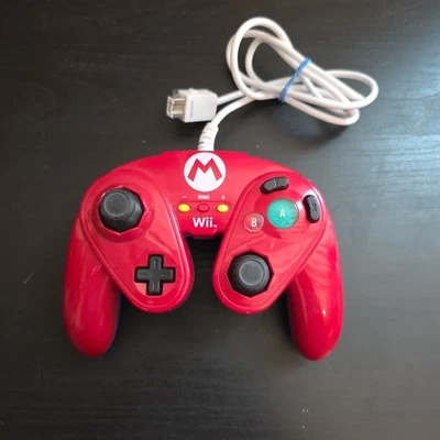 LR14 Wired Fight Pad GameCube Style Controllers Nintendo Wii / Wii U - Mario  - Image 1 of 2