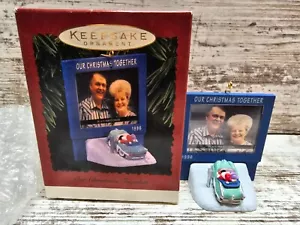 Ornamento Hallmark Keepsake ""Il nostro Natale insieme"" 1996 - Foto 1 di 1
