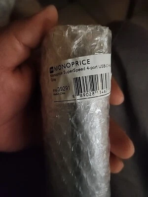 Monoprice 39291 SuperSpeed 4-Port USB-C Hub New - Image 1 of 2