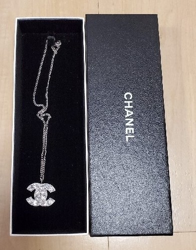 collana vintage mai usata CHANEL Coco Mark argento cuore strass 06A