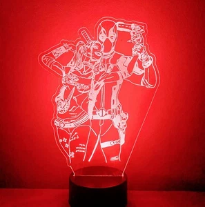 Lámpara LED 3D crossover Harley Quinn y Marvel's Deadpool de DC con envío gratuito - Imagen 1 de 8