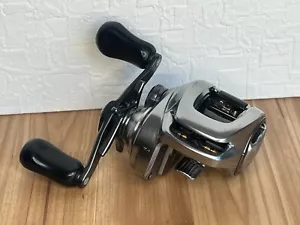 Shimano 18 Bantam MGL HG Right Baitcasting reel 7.1:1 Gear Very Good From Japan - Picture 1 of 12