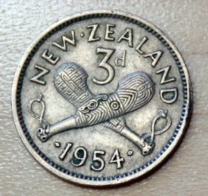 1954 New Zealand 3 Pence - Picture 1 of 2