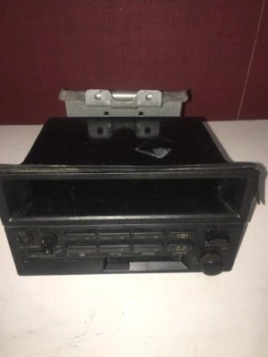 Honda Accord cq-lh14122 ДВОЙНОЕ ВЕСЛО 6 ПРЕДУСТАНОВЛЕННЫХ OEM AM FM РАДИО / КАССЕТА - Изображение 1 из 4