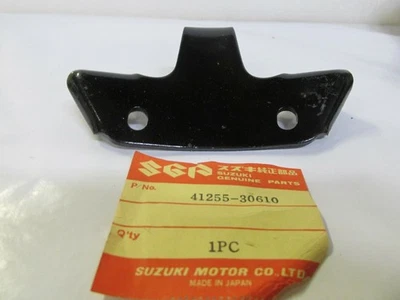 SOPORTE GUARDABARROS TRASERO SUZUKI TS250 1971-1976 NOS 41255-30610 Foto 1 de 4