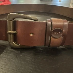 Orvis Brown Leather Belt Men’s Size 42 1.5” Made IN USA Excellent Condition - Picture 1 of 4