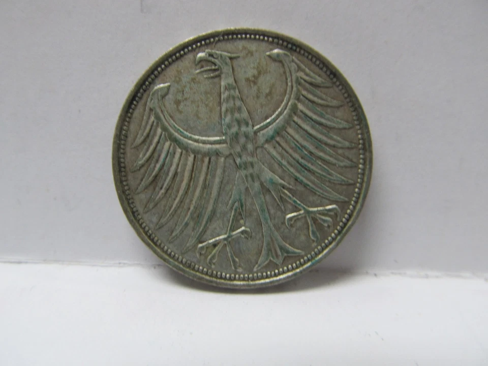 Moneda de 5 marcos alemanes de Alemania Occidental 1951 G Alemania plata 625 águila Foto 1 de 1