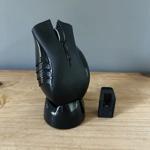 Razer Naga Epic Gaming Mouse RC30-005101 Laser USB Complete With Dongle - Picture 1 of 5