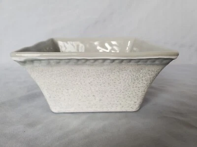 ¡NUEVO! Cuenco de melamina texturizada gris Secret Celebrity (individual) Foto 1 de 4