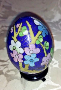 Cloisonne Ei blau mehrfarbig geblümt mit Ständer - Bild 1 von 4