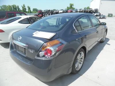 Bomba de combustible usada se adapta a: conjunto de bomba Nissan Altima 2010 grado A Foto 1 de 4