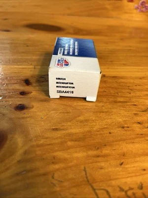 Interruptor de luz inversa Carquest Sba4418 Foto 1 de 4