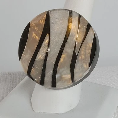 Anillo ajustable de resina a rayas de cebra banda tono plata talla 7-8 Foto 1 de 4