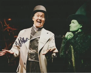 Nigel Planer HAND SIGNED 8x10 Photo Autograph Wicked The Musical Original Cast - Picture 1 of 2
