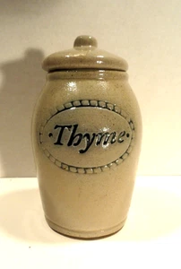Tarro de especias de tomillo de cerámica esmaltada con sal - Imagen 1 de 6
