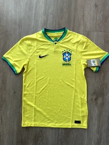 New (S) Brazil 2022/23 Stadium Home Men's Nike Dri-FIT Football Shirt DN0680-741 - Picture 1 of 12