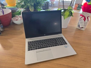 Portátil HP EliteBook 850 G5 i7-8550U 8 GB RAM 128 GB M.2 SSD Win 11 5CG9042PK9 - Imagen 1 de 10