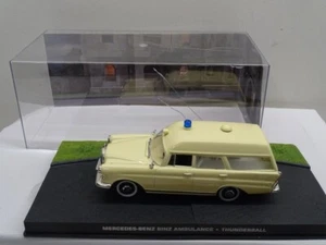 James Bond Collection Nr. 94 M. Benz Binz Ambulance Eaglemoss 1:43 in Box Risse - Bild 1 von 4