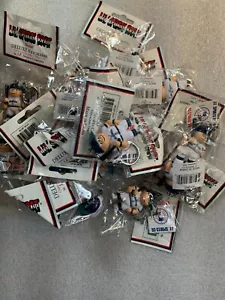 J.F. Sports - Lot of 25 Seattle Mariners Batter Key Chains. - Picture 1 of 2