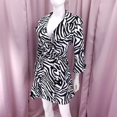 Chaqueta Abrigo Grande Robert Louis Para Mujer Algodón Estampado Animal Cinturón Forrado Guisante Foto 1 de 4