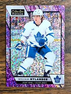 William Nylander 2023-24 cubierta superior O-Pee-Chee platino #9 píxeles violetas 147/299 - Imagen 1 de 2