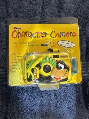Creature Camera 35mm Monkey With Banana Novelty Kids - Vintage NEW IN PACKAGE - Image 1 of 4