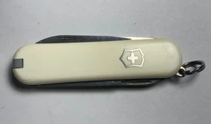 Victorinox Swiss Army 58mm Classic Pocket Knife White - Picture 1 of 4