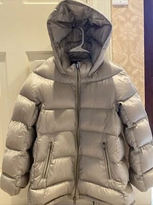 NUEVA Chaqueta con Capucha Peserico Para Mujer Talla L Cnidus Piedra Ganso Llena de Nailon - Imagen 1 de 11