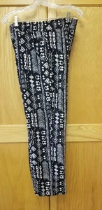 North Star Ankle Hose ~ Größe M ~ schwarz/weiß geometrisches Muster ~ 27" Schrittlänge - Bild 1 von 5
