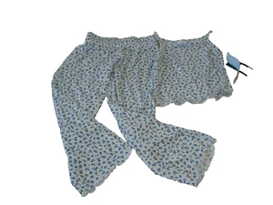 Conjunto de 2 piezas de Top y Pantalones con Volantes Pointelle Floral Art Class para Niñas Blanco Azul Pequeño - Imagen 1 de 6