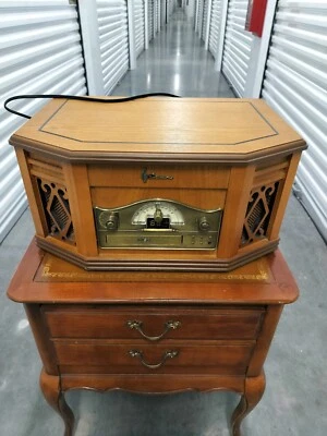 Reproductor de CD 4 en 1 Emerson NR303TT, cinta, fono, radio AM/FM estuche de madera *PROBADO* Foto 1 de 4