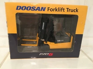 Yellow Doosan P20 5 forklift fork lift truck MiB - Picture 1 of 3