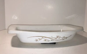 Pyrex White Golden Honeysuckle 033 1 1/2 Quart , No Lid - Picture 1 of 7