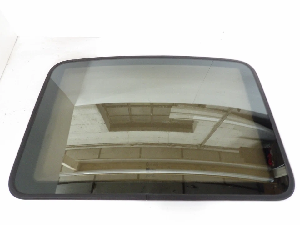 Mitsubishi Eclipse 1995-1999 techo corredizo vidrio MB914231 techo corredizo OEM Eagle Talon Foto 1 de 4