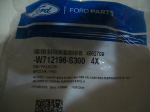 FORD 12 13 14 15 16 17 18 19 FENDER LINER SCREW 4 PIECES OEM - Picture 1 of 1