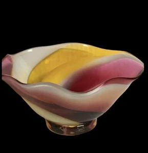 CINDY MCQUADE ART GLASS BOWL VIVID COLORS SIGNED - Picture 1 of 8