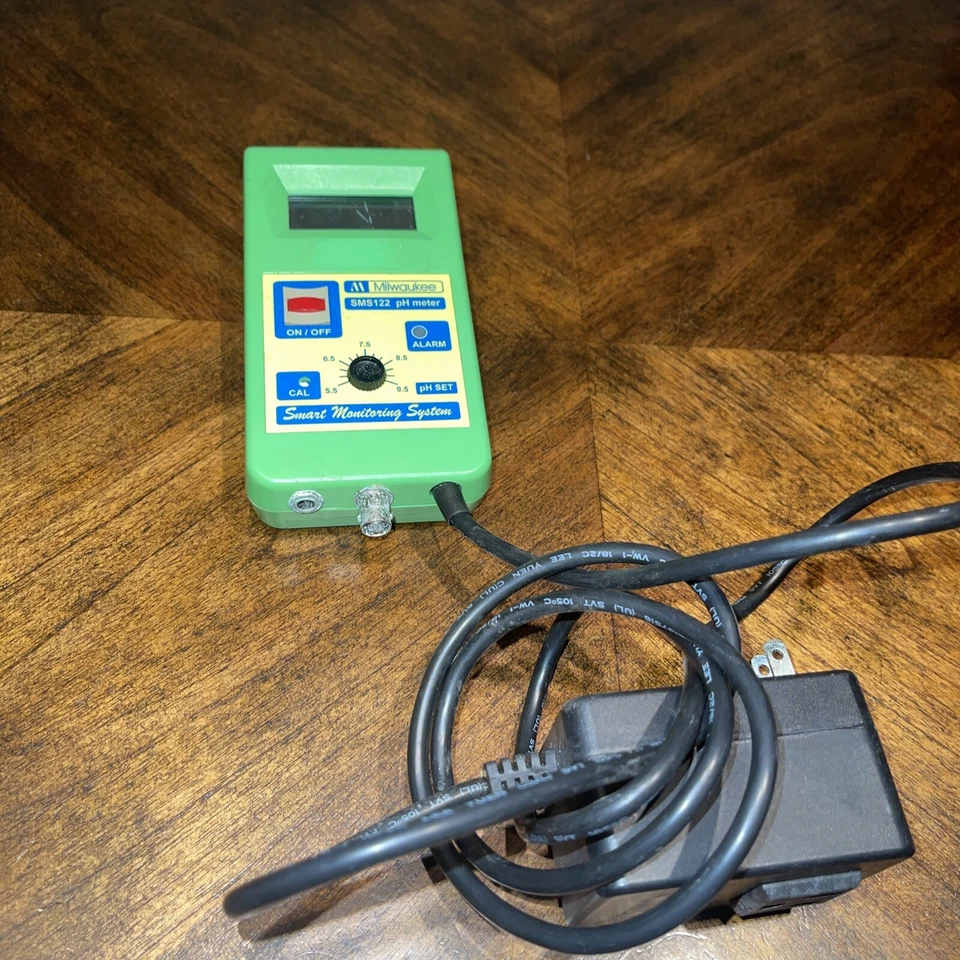 Milwaukee Instruments MC122 PH Controller w/ PH Smart monitoring system - Image 1 of 4