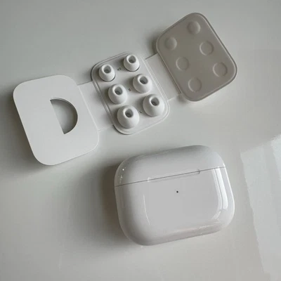 Apple AirPods Pro 2. Gen. (USB-C Case) - Bild 1 von 4