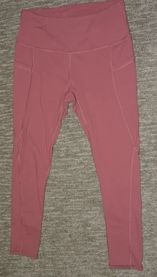 Womens Leggings Size L With Hip Pockets, Rose Pink Color Nylon/spandex - Image 1 of 3