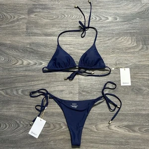 Neu mit Etikett Quince Small Triangel String verstellbar Bikini Oberteil Unterteil zum Binden marineblau gold - Bild 1 von 9