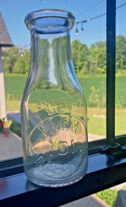 Farm 101 Dairies Vintage Pint Milk Biottle - Super Clean - Picture 1 of 8